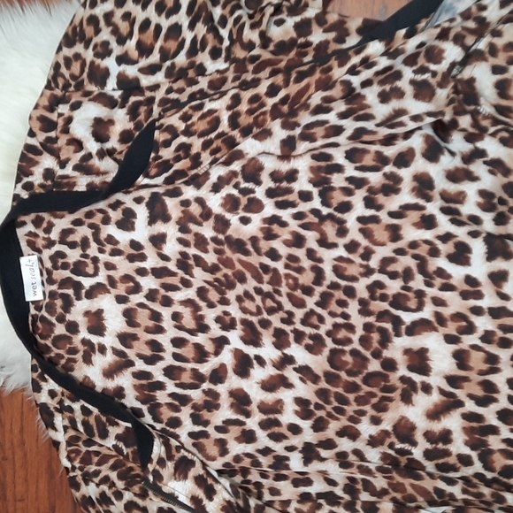 Wet Seal Plus Leopard Bomber Jacket - Picture 4 of 5